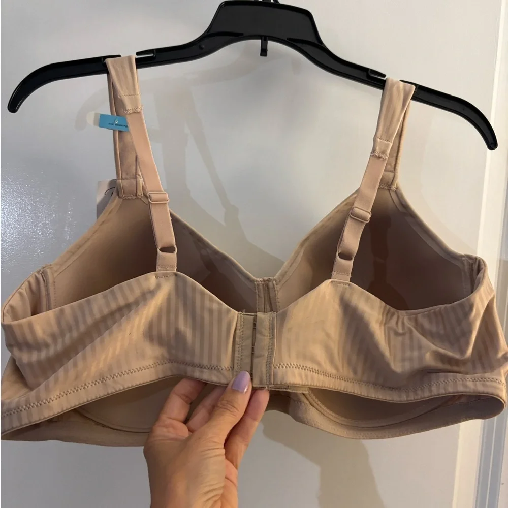 NWT Playtex Nude Underwire Full Coverage Bra #4707 Sz 44C